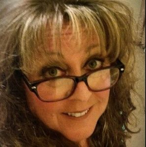 Meet your Posher, Becky